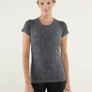 *SOLD* Lululemon Swiftly Short Sleeve